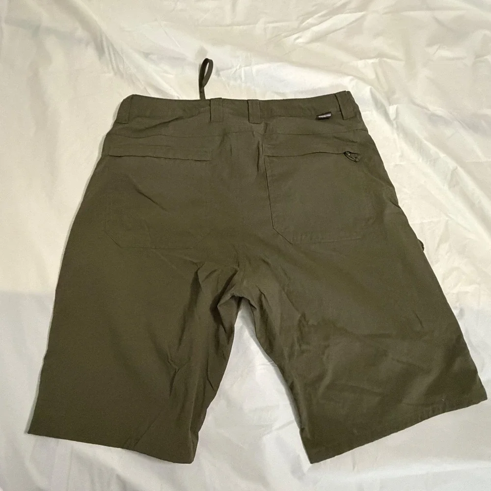 Patagonia Mens Quandary Hiking Shorts 34 Olive Green Stretch Nylon Utility Gorp